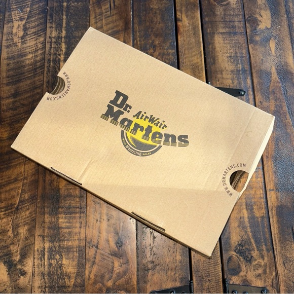 Dr Marten Sandals NIB - Picture 9 of 11